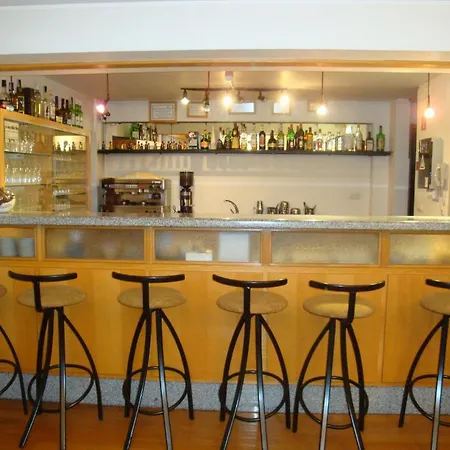D. Ines De Castro Hotel