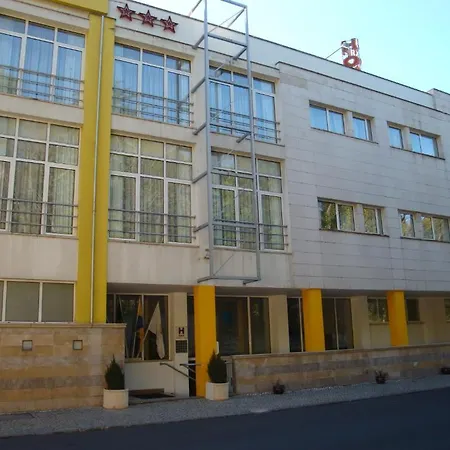 D. Ines De Castro Hotel